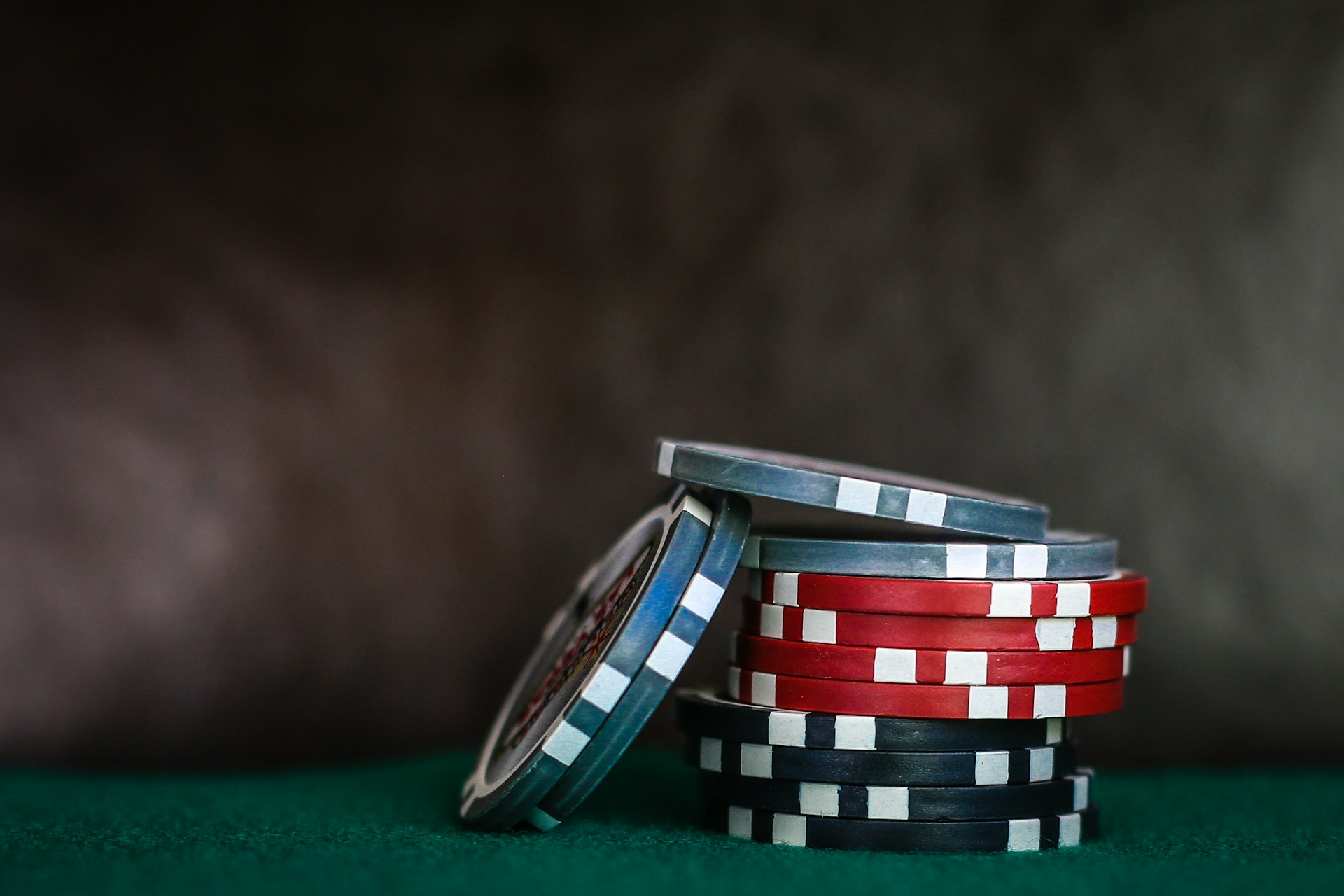 Why Small Bets Can Sometimes Last Longer and Feel Better